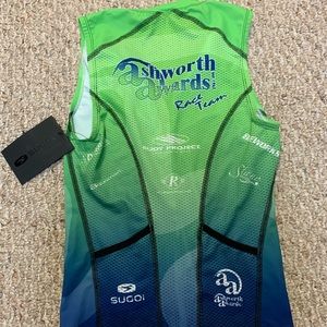 Brand new Sugoi triathlon racing top/bike jersey